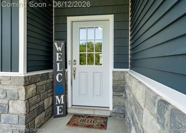 2886 Bogues View Drive, Howell, MI 48843