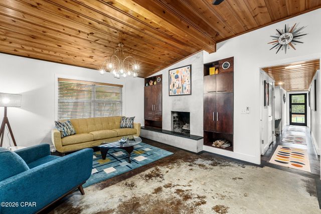 543 Seacrest Drive, Inlet Beach, FL 32461