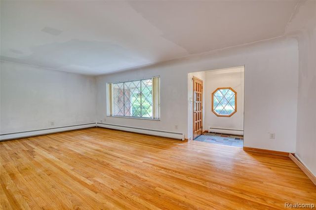 6970 Wing Lake Road, Bloomfield Hills, MI 48301