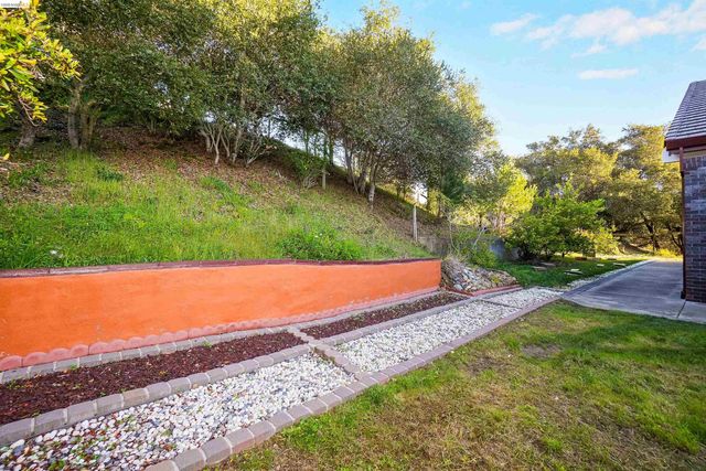 4080 Woodstock Rd., Hayward, CA 94542