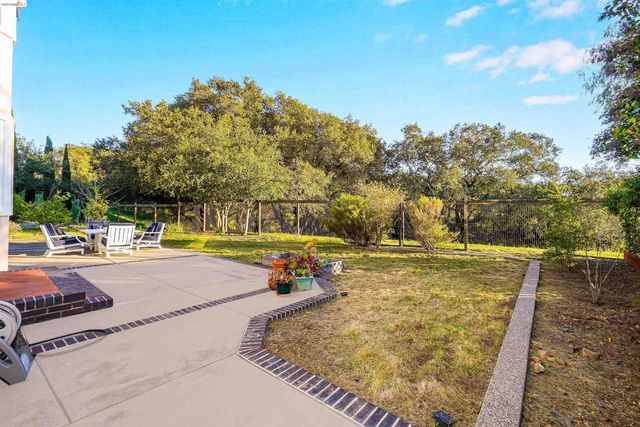 4080 Woodstock Rd., Hayward, CA 94542