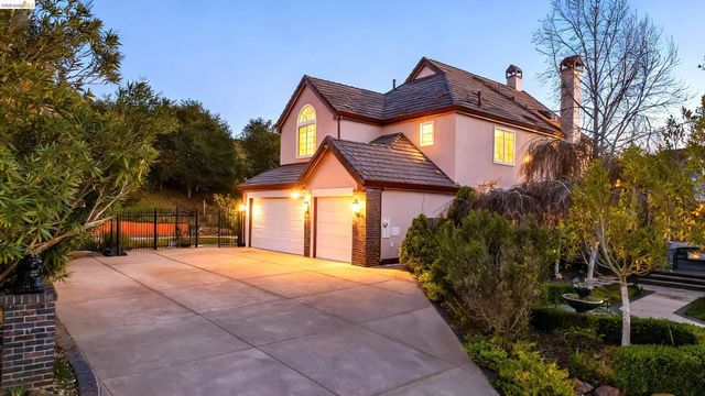 4080 Woodstock Rd., Hayward, CA 94542