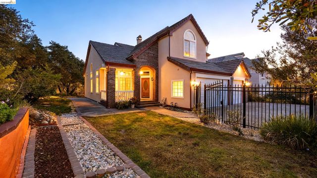 4080 Woodstock Rd., Hayward, CA 94542