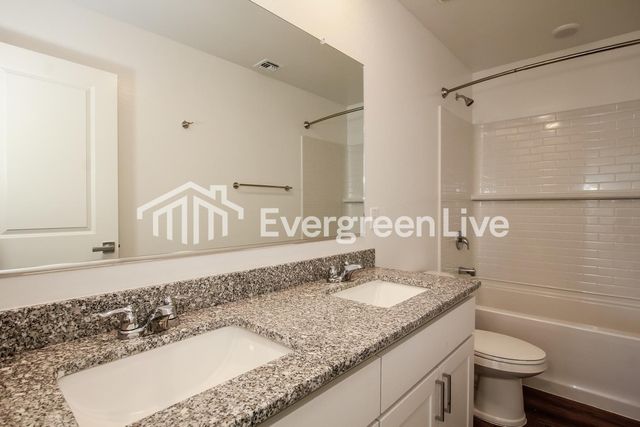 9117 N 181st Avenue Unit 101, Waddell, AZ 85355