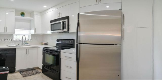 8901 S Hollybrook Blvd 206, Pembroke Pines, FL 33025