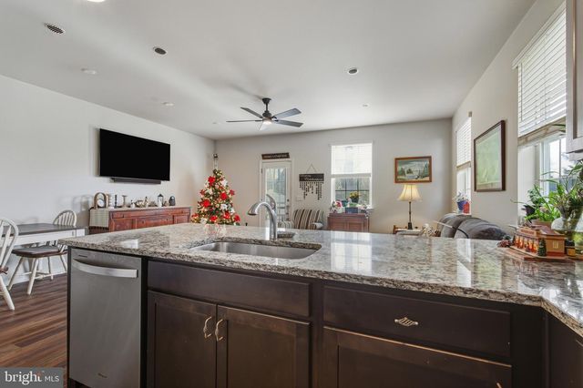 151 COLLEGE DR, Luray, VA 22835