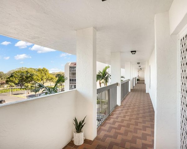 3591 Environ Blvd A404, Lauderhill, FL 33319