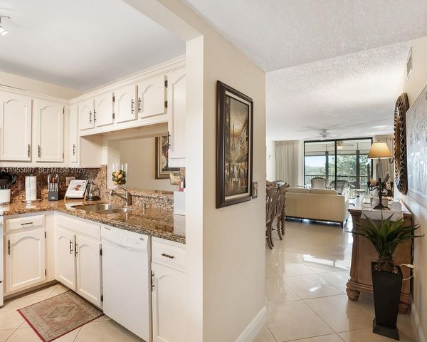 3591 Environ Blvd A404, Lauderhill, FL 33319