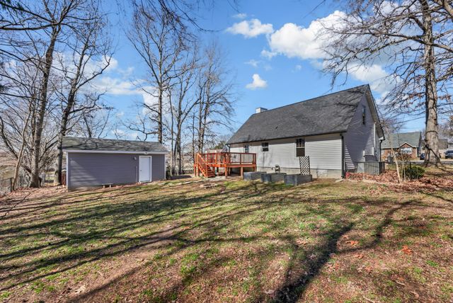 414 Newman Dr, Clarksville, TN 37042