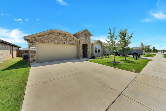 16608 Portage Street, Justin, TX 76247