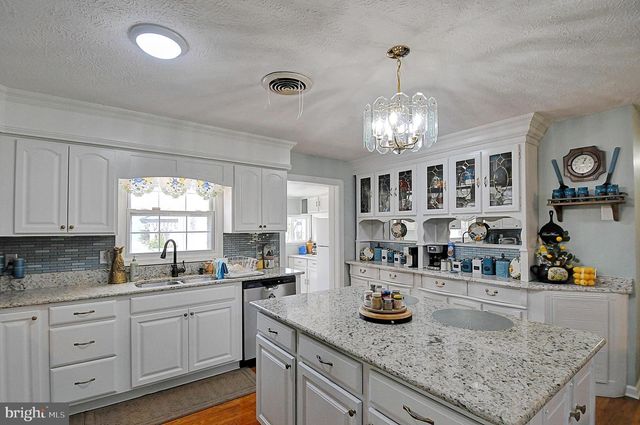 4312 MARTINSBURG PIKE, Clear Brook, VA 22624