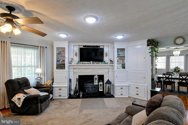 4312 MARTINSBURG PIKE, Clear Brook, VA 22624