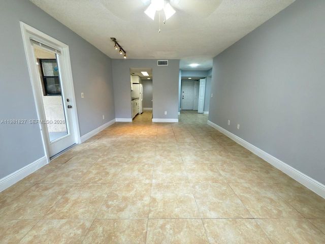 4521 W Mcnab Rd 11, Pompano Beach, FL 33069