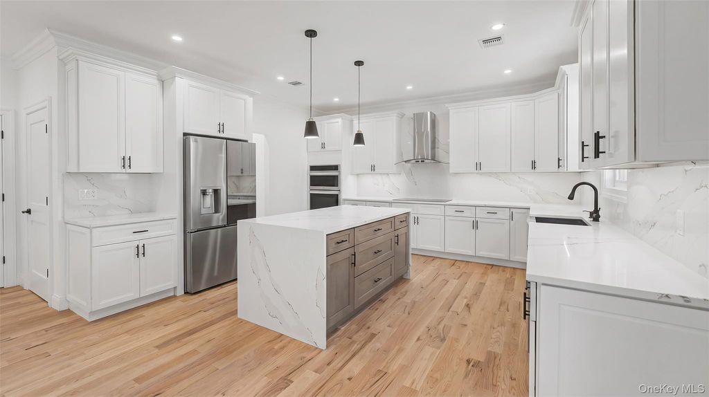 41 Chase Lane, Levittown, NY 11756 — photo 5