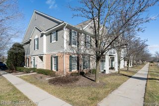 1007 Alameda Boulevard, Troy, MI 48085