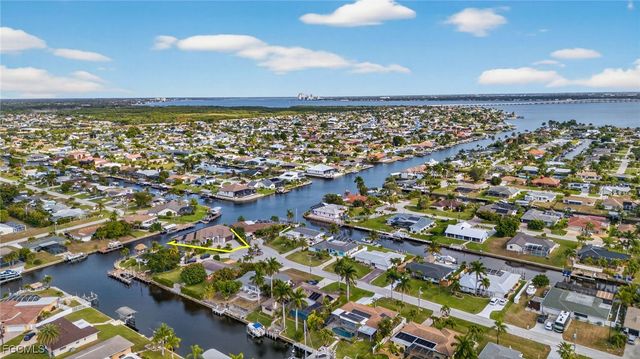 2801 SE 18th CT, Cape Coral, FL 33904