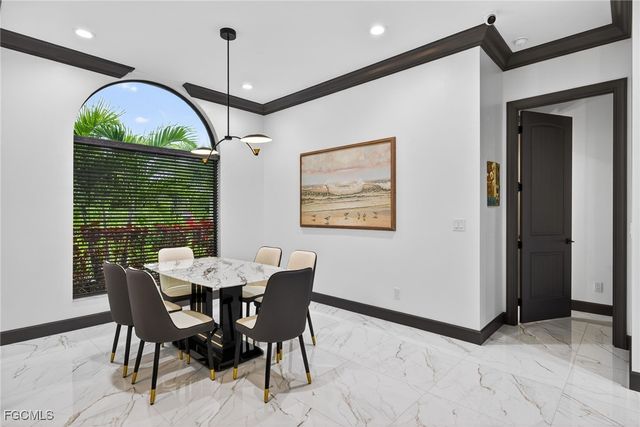 2801 SE 18th CT, Cape Coral, FL 33904