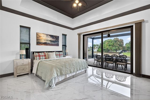 2801 SE 18th CT, Cape Coral, FL 33904