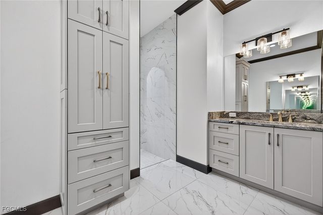 2801 SE 18th CT, Cape Coral, FL 33904