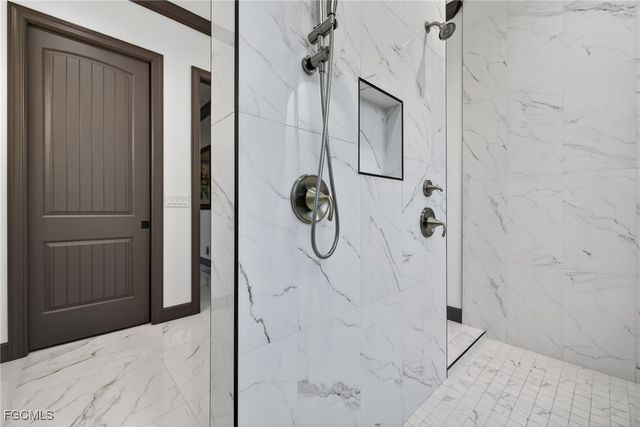 2801 SE 18th CT, Cape Coral, FL 33904