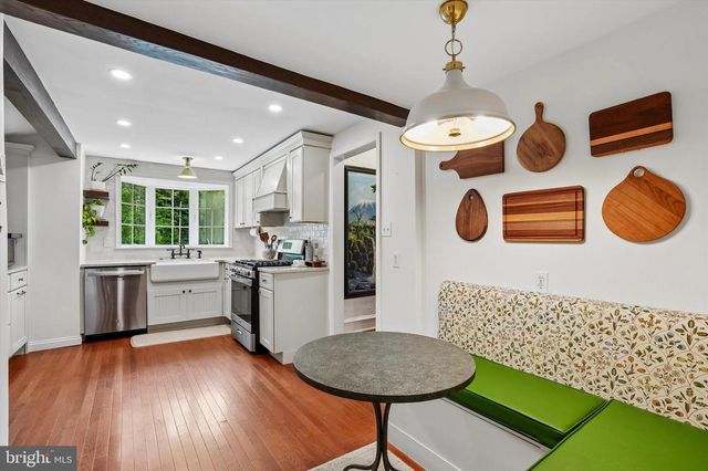 1016 TRINITY LN, Conshohocken, PA 19428