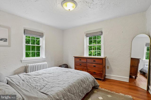 1016 TRINITY LN, Conshohocken, PA 19428