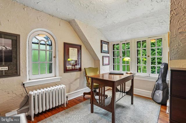 1016 TRINITY LN, Conshohocken, PA 19428