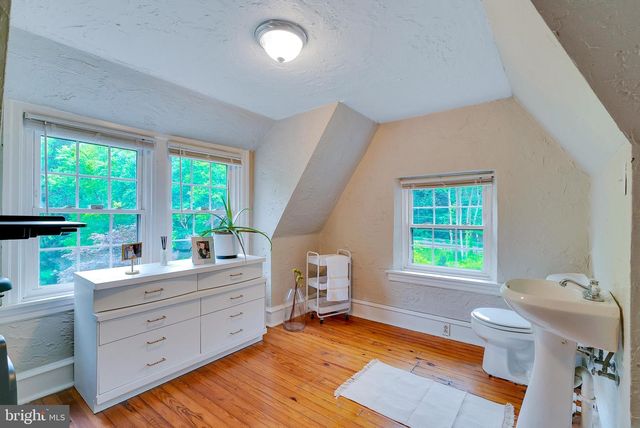 1016 TRINITY LN, Conshohocken, PA 19428