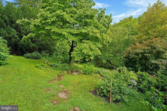 1016 TRINITY LN, Conshohocken, PA 19428