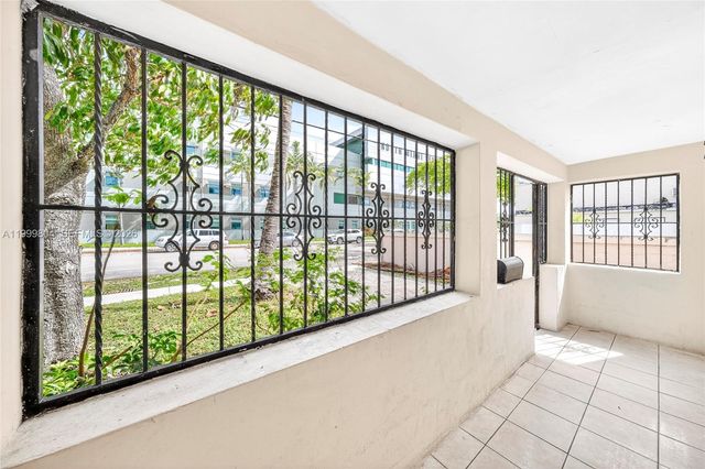 762 NE 131st St 762, North Miami, FL 33161