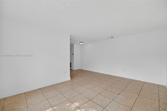 762 NE 131st St 762, North Miami, FL 33161