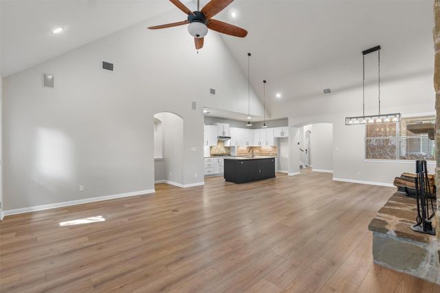 504 S Gadwall LN, Cedar Park, TX 78613