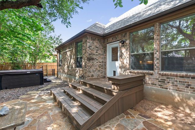 504 S Gadwall LN, Cedar Park, TX 78613