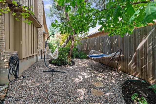 504 S Gadwall LN, Cedar Park, TX 78613