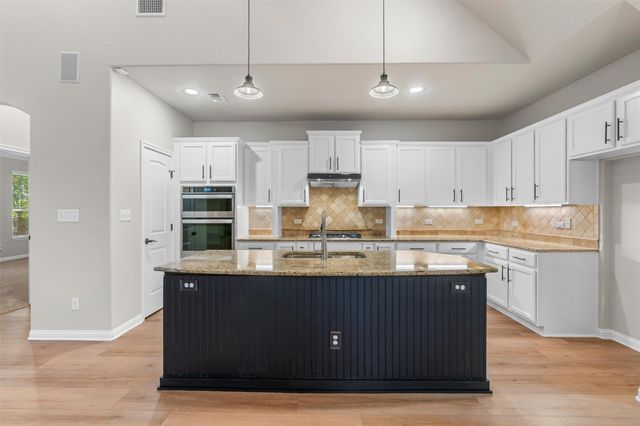 504 S Gadwall LN, Cedar Park, TX 78613