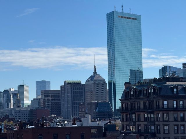 4 Charlesgate East 604, Boston, MA 02215