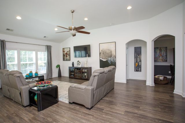 1468 Castleberry Pl., Myrtle Beach, SC 29588