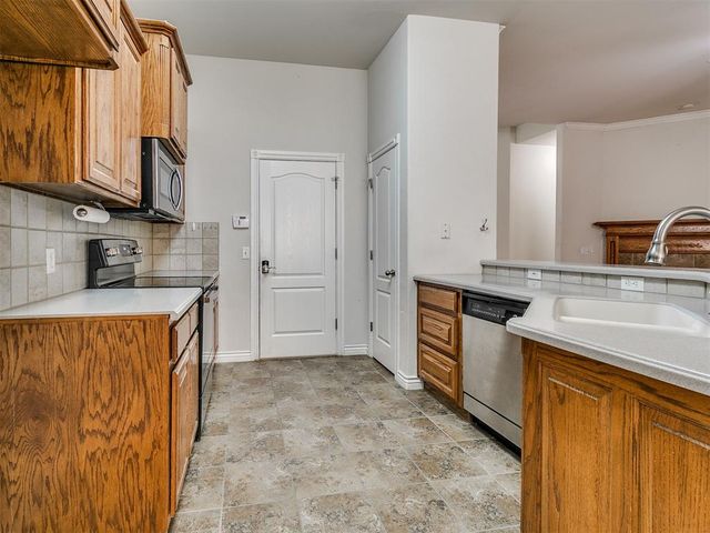 2820 SW 92nd Court, Oklahoma City, OK 73159