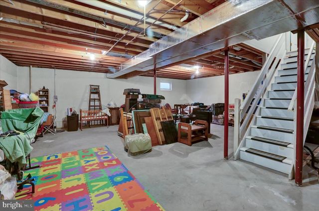 359 GIBRALTAR RD, Reading, PA 19606