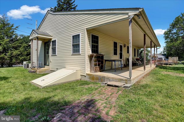 359 GIBRALTAR RD, Reading, PA 19606