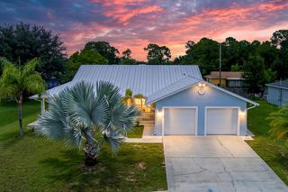 937 SW SOUTH GLOBE Avenue, Port St. Lucie, FL 34953