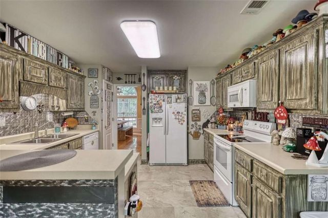 4207 Old Wood Drive, Conyers, GA 30094
