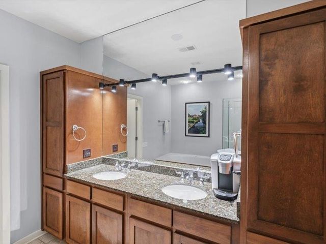 38 W GEORGIA AVE, Memphis, TN 38103