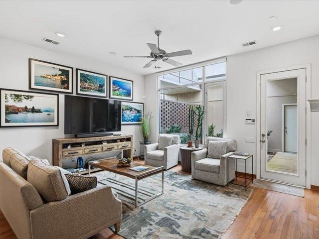 38 W GEORGIA AVE, Memphis, TN 38103