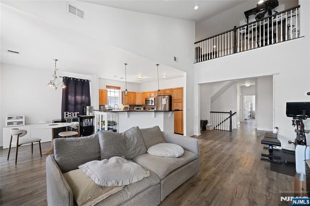 1 Barrister Street 171, Clifton, NJ 07013