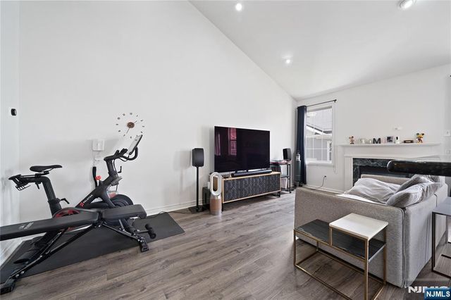 1 Barrister Street 171, Clifton, NJ 07013