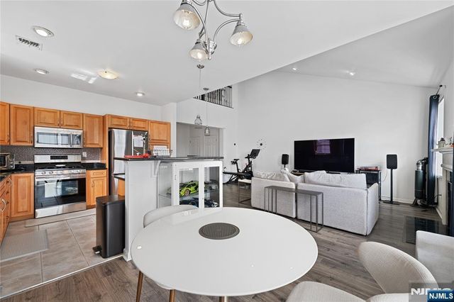 1 Barrister Street 171, Clifton, NJ 07013