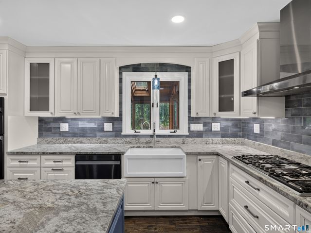 16 Cardinal Road, East Lyme, CT 06333