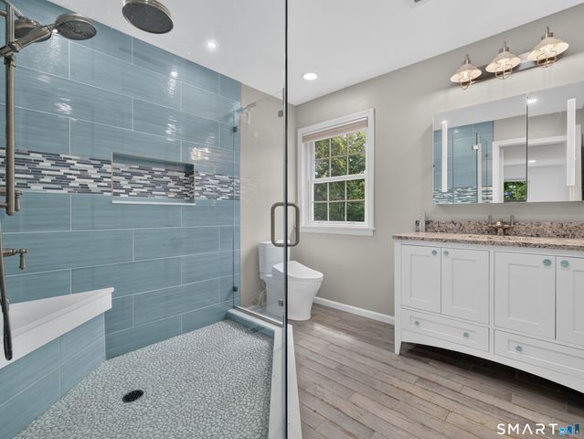 16 Cardinal Road, East Lyme, CT 06333