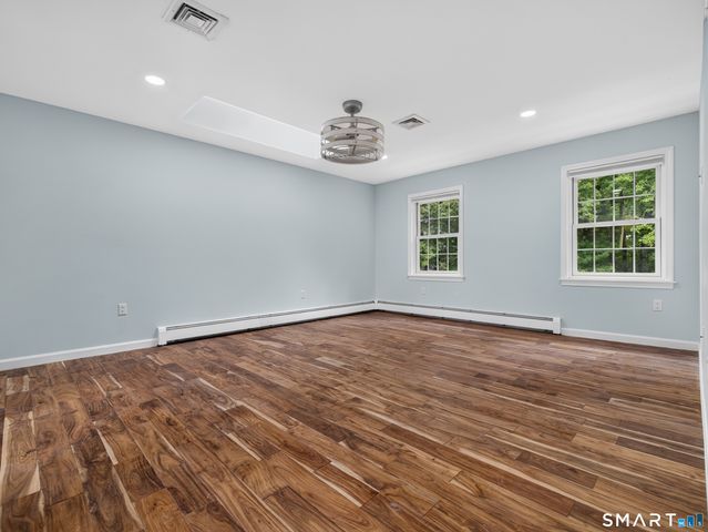 16 Cardinal Road, East Lyme, CT 06333